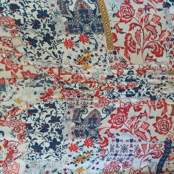 Daniel Rainn Red/white/blue tank (L) - Picture 4 of 5